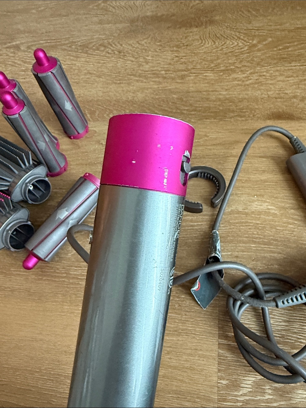 Dyson Airwrap Multi-Styler in Fuchsia and Gray - Picture 12 of 12